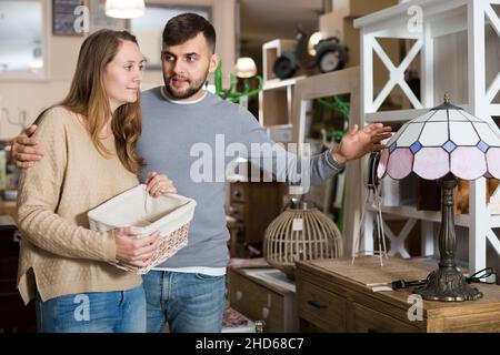 Wählen Sie eine Tischleuchte Stockfoto
