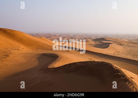 Al Qaysumah, Saudi-Arabien. 04th Januar 2022. Landschaft während der Etappe 3 der Rallye Dakar 2022 zwischen Al Qaysumah und Al Qaysumah, am 4th 2022. Januar in Al Qaysumah, Saudi-Arabien - Foto Florent Gooden / DPPI Credit: DPPI Media/Alamy Live News Stockfoto