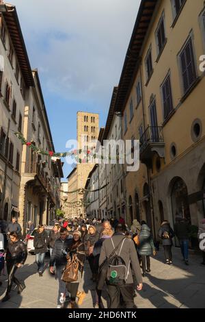 Spaziergang im Corso Italia Course, Arezzo, Toskana, Italien, Europa Stockfoto