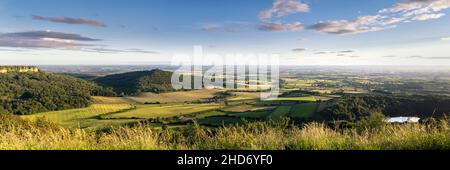 Ein Panoramablick von der Sutton Bank, mit Blick auf den Lake Gormire Stockfoto