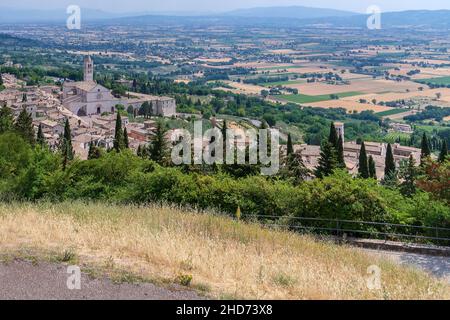 Panoramablick von der Rocca Maggiore von Assisi, Umbrien, Italien, Europa Stockfoto