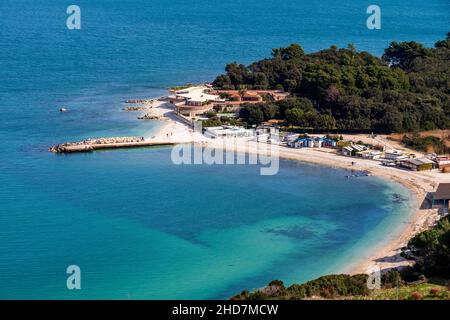 Nationalpark Monte Conero, Seascape, Blick auf die Bucht von Portonovo, Marken, Italien, Europa Stockfoto