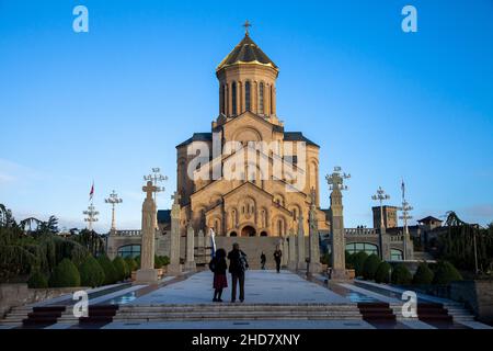 Tiflis, Georgien - 11-03-2016:Ansicht der Kathedrale der Heiligen Dreifaltigkeit in Tiflis Stockfoto