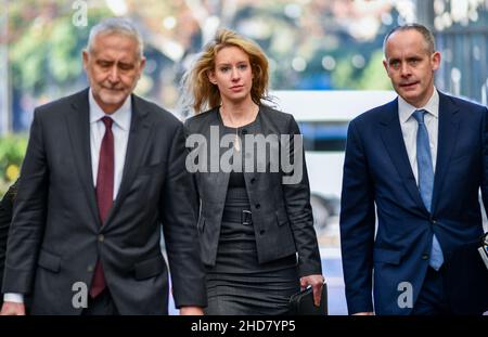 Elizabeth Holmes, Gründerin und ehemalige Geschäftsführerin von Theranos, kommt am Montag, den 13. Januar 2020, im US-Bezirksgericht im Robert F. Peckham Federal Building in San Jose, Kalifornien, zur Motion Hearing an. (Foto von Yichuan Cao/Sipa USA) Stockfoto