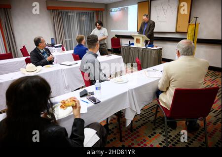 Andy Hogue, Vice President of Speaking of Liberty und Leiter der Kommunikationsabteilung der lokalen Republikanischen Partei in Austin, Texas, am 08. Dezember 2021. Die texanischen Konservativen schärfen ihre Argumente bei der Rede vom Liberty Speaker's Club vor dem, was sie hoffen, dass es eine erfolgreiche republikanische Zwischenwahl sein wird. Foto: Henrik Montgomery / TT Code 10060 Stockfoto