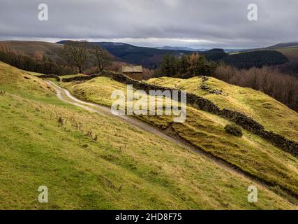 Bellhagg Barn im Winter im Derbyshire Peak District in Großbritannien Stockfoto