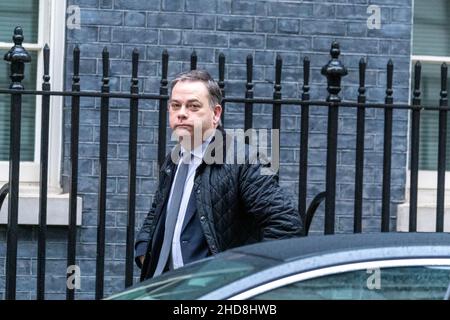 London, Großbritannien. 04th Januar 2022. London 4th. Januar 2022 Nigel Adams, Staatsminister (Kabinett), kommt in der Downing Street in London an. Kredit: Ian Davidson/Alamy Live Nachrichten Stockfoto