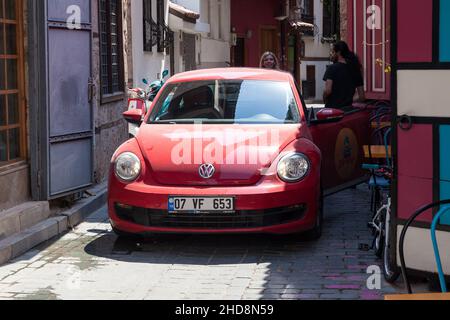 Antalya, Türkei - 09. 01. 2021: 2012-2019 Volkswagen Käfer (AKA Kafer, Bug, Coccinelle, Maggiolino, Fusca) A5 Stockfoto