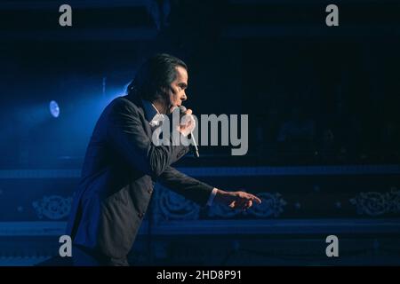 Nick Cave spielt St. Georges Hall, Bradford. Stockfoto