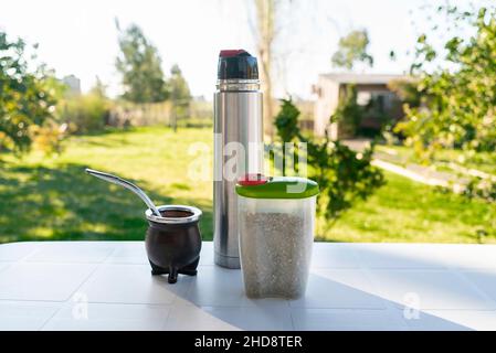 Mate, typisches Getränk aus Argentinien, Paraguay und Uruguay. Stockfoto