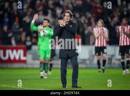 Brentford, Großbritannien. 29th Dez 2021. Brentford-Manager Thomas Frank beim Premier League-Spiel zwischen Brentford und Manchester City am 29. Dezember 2021 im Brentford Community Stadium, Brentford, England. Foto von Andy Rowland. Quelle: Prime Media Images/Alamy Live News Stockfoto