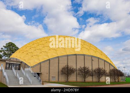 Sonnige Außenansicht des Gold Dome in Louisiana Stockfoto