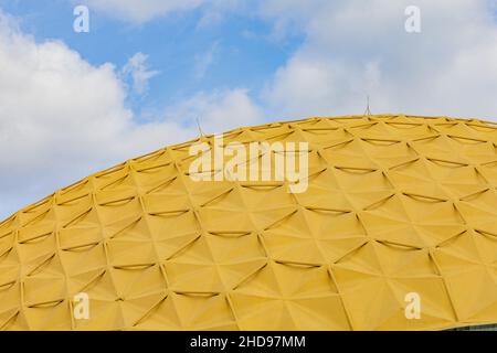 Sonnige Außenansicht des Gold Dome in Louisiana Stockfoto