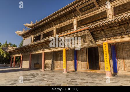 ZHANGYE, CHINA - 23. AUGUST 2018: Riesiger Buddha-Dafo-Tempel in Zhangye, Provinz Gansu, China Stockfoto