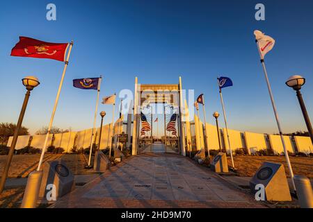 Paris Texas, DEZ 22 2021 - Blick bei Sonnenuntergang auf das Red River Valley Veterans Memorial Stockfoto