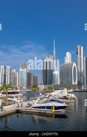 Marina Dubai Canal und Business District mit extraodinay modischer Architektur Dubai 1 Stockfoto