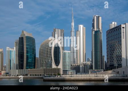 Burj Khalifa mit außergewöhnlichem Beispiel moderner Architektur Business District Dubai 2 Stockfoto