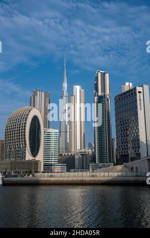 Burj Khalifa mit außergewöhnlichem Beispiel moderner Architektur Business District Dubai Stockfoto