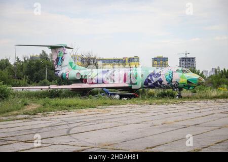 KIEW, UKRAINE - 01. AUGUST 2021: Aeroflot Tupolev TU-134, ausgestellt im Oleg Antonov State Aviation Museum Stockfoto