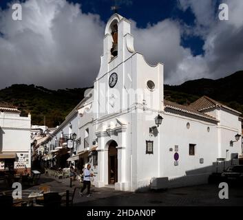 Historische Kirche von San Sebastian im Dorf Mijas, Provinz Malaga, Andalusien, Spanien Stockfoto