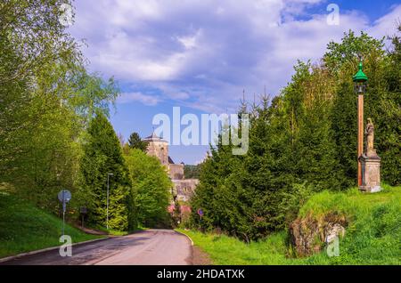 Malerischer Blick auf Schloss Kost in Podkost, Böhmisches Paradies (Cesky Raj), Kralovehradecky kraj, Tschechische Republik. Stockfoto