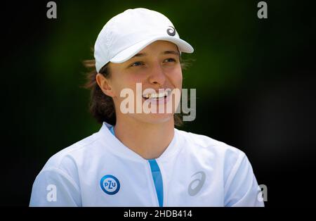 IGA Swiatek aus Polen spricht mit den Medien vor dem Adelaide International WTA 500 Tennisturnier 2022 am 2. Januar 2022 im Memorial Drive Tennis Center in Adelaide, Australien - Foto: Rob Prange/DPPI/LiveMedia Stockfoto