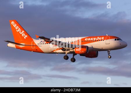 Billigfluggesellschaft Easyjet Airbus A319 Stockfoto