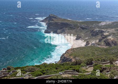 Das Kap der Guten Hoffnung vom Cape Point aus gesehen. Diaz Beach ist sichtbar Stockfoto