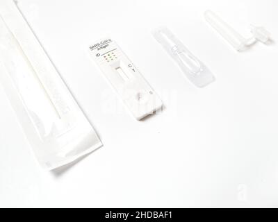 Rapid SARS-CoV-2 Antigen Testkarte. COVID 19 Konzept. Stockfoto