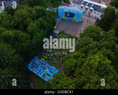 Lviv, Ukraine - 26. Juni 2021: Draufsicht auf das lviv Jazzfest im Sommer Stockfoto