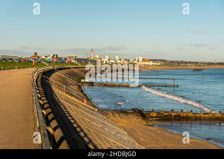 Aberdeen, Schottland, Großbritannien, 17th. November 2021, Aberdeen Beach Front bei Flut. Stockfoto