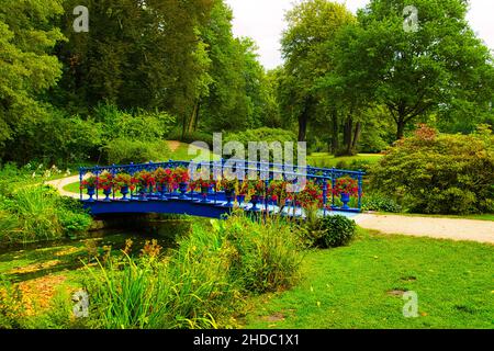 Schloss Bad Muskau in einem schönen Park Stockfoto