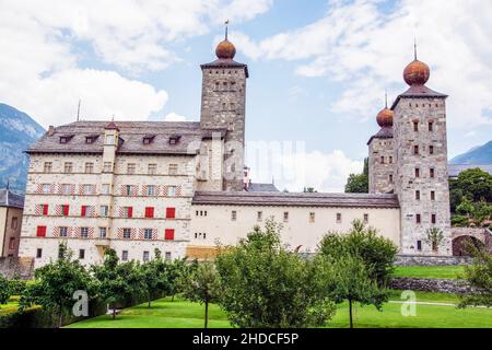 Das zu denen Stockalperschloss wurde zwischen 1651 und 1671 in der Walliser Stadt Brig in der Schweiz erbaut. Stockfoto