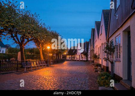 Der Holm ist ein Fischerviertel in Schleswig, ruhiger Lage an der Schlei Stockfoto