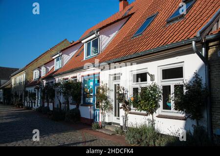 Der Holm ist ein Fischerviertel in Schleswig, ruhiger Lage an der Schlei Stockfoto