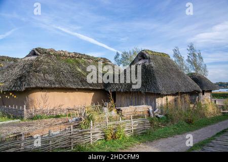 Haithabu war eine bedeutende Siedlung der Wikinger. Der Ort gilt als frühe mittelalterliche Stadt in Nordeuropa und war ein wichtiger Handelsort und H Stockfoto