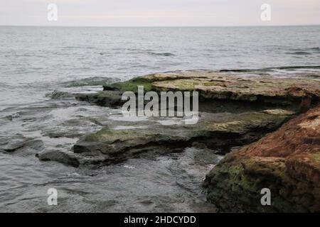 Blick auf Lake Erie von Port Clinton, Ohio 2017. Kalter und nasser Abend. Herbstsaison. Stockfoto