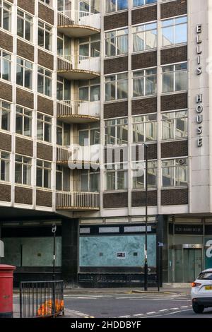 2017 Fotografie von 1960s Ellis House in Croydon - seitdem als Teil der Sanierung des zentralen Stadtgebiets von Croydon neu entwickelt. Stockfoto