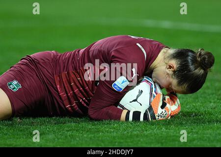 Frosinone, Italien , 05 Januar , 2022 im Bild links nach rechts, Diede Lemey von Sassuolo während des Fußball-supercup-Spiels Juventus gegen Sassuolo Credit: Massimo Insabato/Alamy Live News Stockfoto