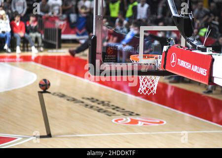 Euroleague Basketball: Felge, Court und Ball Stockfoto