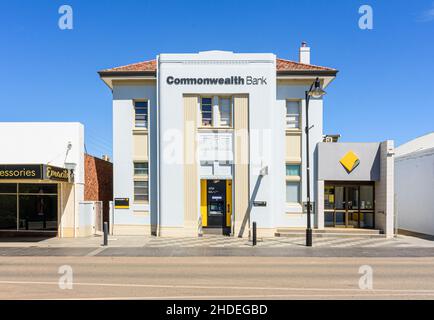 Gebäude der Commonwealth Bank in Katanning, Westaustralien, im Art déco-Stil der Zwischenkriegszeit Stockfoto