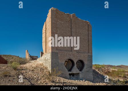 Staubkammer, Ruinen in der Stadt Swansea Copper Mining, Buckskin Mountains, Sonoran Desert, Arizona, USA Stockfoto