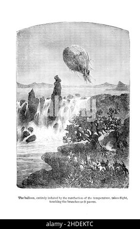 Der Ballon, vollständig aufgeblasen durch die Verflacht der Temperatur, nimmt Flug, berühren die Zweige, wie es passiert Illustration von Riou aus fünf Wochen in einem Ballon, oder, Eine Reise der Entdeckung von drei Engländern in Afrika (Französisch: Cinq semaines en ballon) ist ein Abenteuerroman von Jules Verne, der 1863 veröffentlicht wurde. Es ist der erste Roman, in dem er die "Zutaten" seines späteren Werks perfektionierte und geschickt eine Erzähllinie voller Abenteuer- und Handlung-Wendungen mischte, die das Interesse des Lesers durch Passagen technischer, geografischer und historischer Beschreibungen bewahren. Das Buch gibt den Lesern einen Einblick in Stockfoto