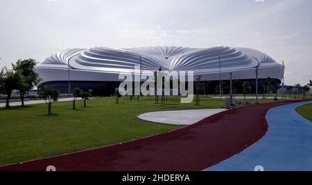 Allgemeiner Blick vor dem Al Janoub-Stadion in Al-Wakrah, Katar, aufgenommen beim FIFA Arab Cup im Rahmen der FIFA-Weltmeisterschaft 2022. Foto von MB Media 05/01/2022 Stockfoto