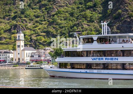 Ausflug mit dem Ausflugsboot Vater Rhein im Oberen Mittelrheintal, UNESCO Weltkulturerbe, St. Goarshausen, Rheinland-Pfalz, Deutschland Stockfoto