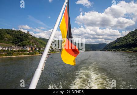 Ausflug mit dem Ausflugsboot Vater Rhein im Oberen Mittelrheintal, UNESCO Weltkulturerbe, Stadt Kaub, Rheinland-Pfalz, Deutsch Stockfoto