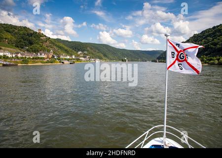 Fahrt mit dem Ausflugsboot Vater Rhein im Oberen Mittelrheintal, UNESCO Weltkulturerbe, zwischen Bingen und St. Goarshausen, Rheinland-P Stockfoto