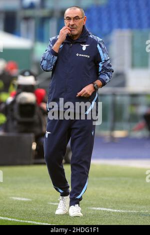 Rom, Italien. 06th Januar 2022. Maurizio Sarri, Cheftrainer von Latium, reagiert während des Fußballspiels der italienischen Meisterschaft Serie A zwischen SS Lazio und dem FC Empoli am 6. Januar 2022 im Stadio Olimpico in Rom, Italien - Foto Federico Proietti/DPPI Credit: DPPI Media/Alamy Live News Stockfoto