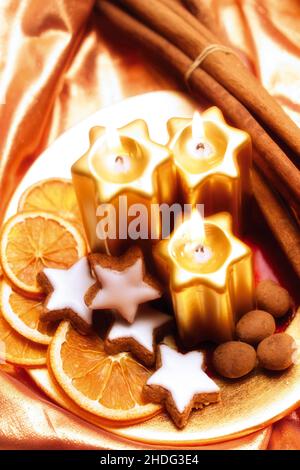 weihnachtsplatten, Adventszeit, Dritter Adventssonntag, Adventszeiten Stockfoto