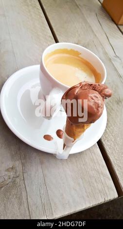 Eiskonus, Eiskonus, Eiscreme, Eiscreme, Eiscreme Stockfoto